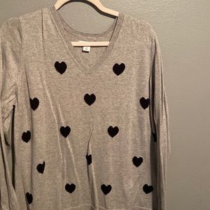 Gray lightweight sweater with black hearts